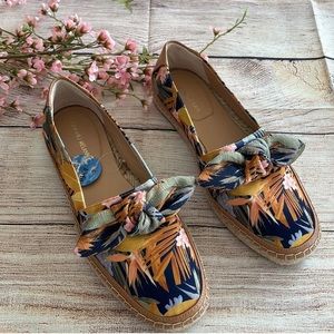 NWT ANTONIO MELANI tropical print slip-on Espadrille